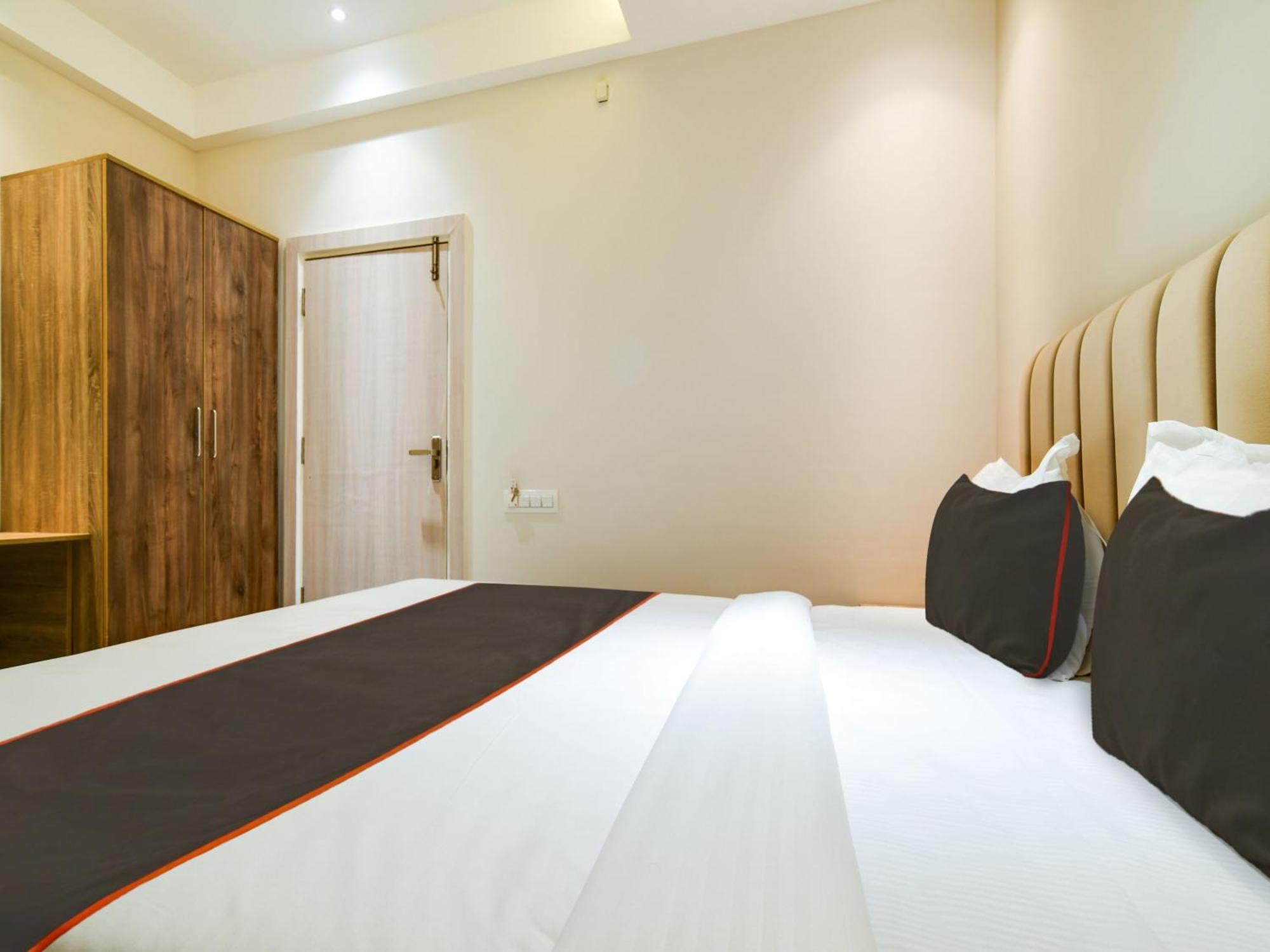 Collection O Hotel Mint Indore Exterior photo